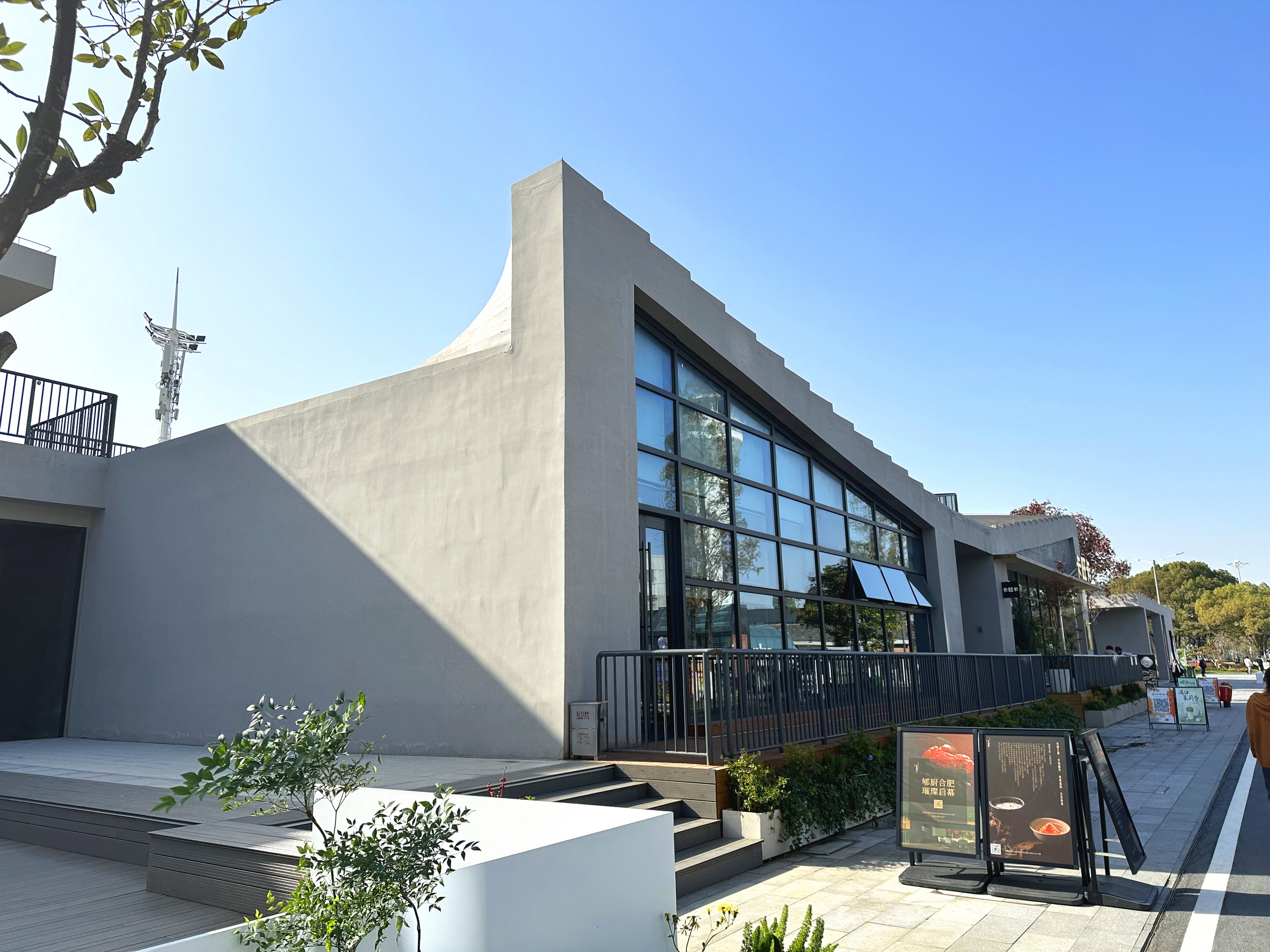 1701414550959303.jpg f6e1a0375b8f18bf5a4b3ad56510049_調整大小.jpg